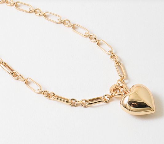 Jewelry - Heart Necklace Gold